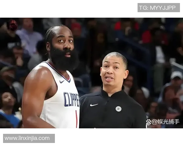 快船与勇士第四节精彩回顾分析赛场关键时刻与球员表现