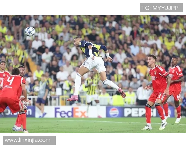 一场2-0 穆里尼奥完结6年等候！欧冠赢下生死战 送4冠王8连败